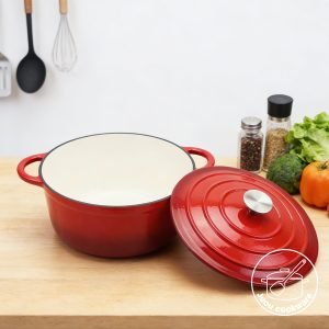 enamel soup pot/stew pot