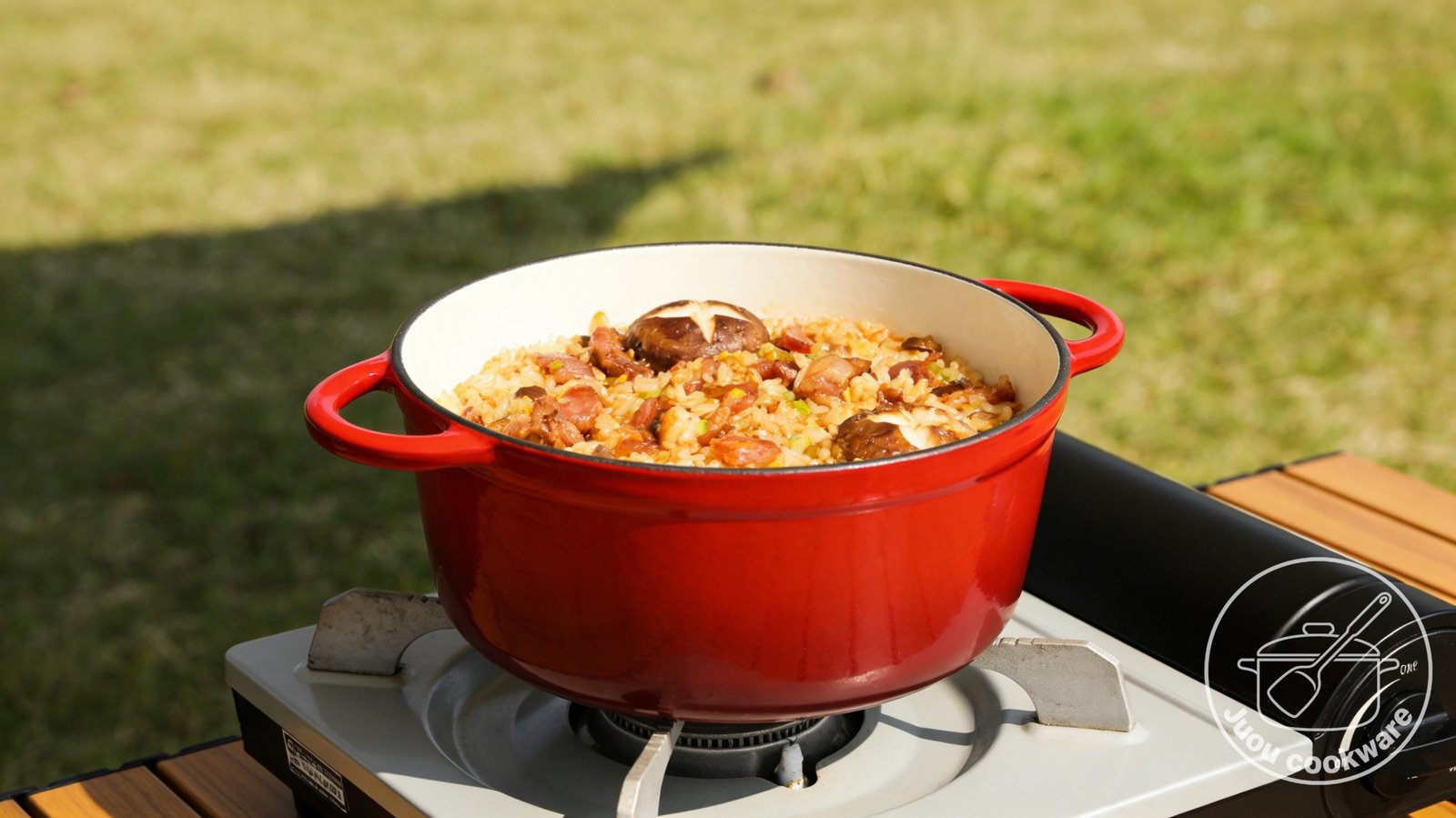 enamel soup pot/stew pot
